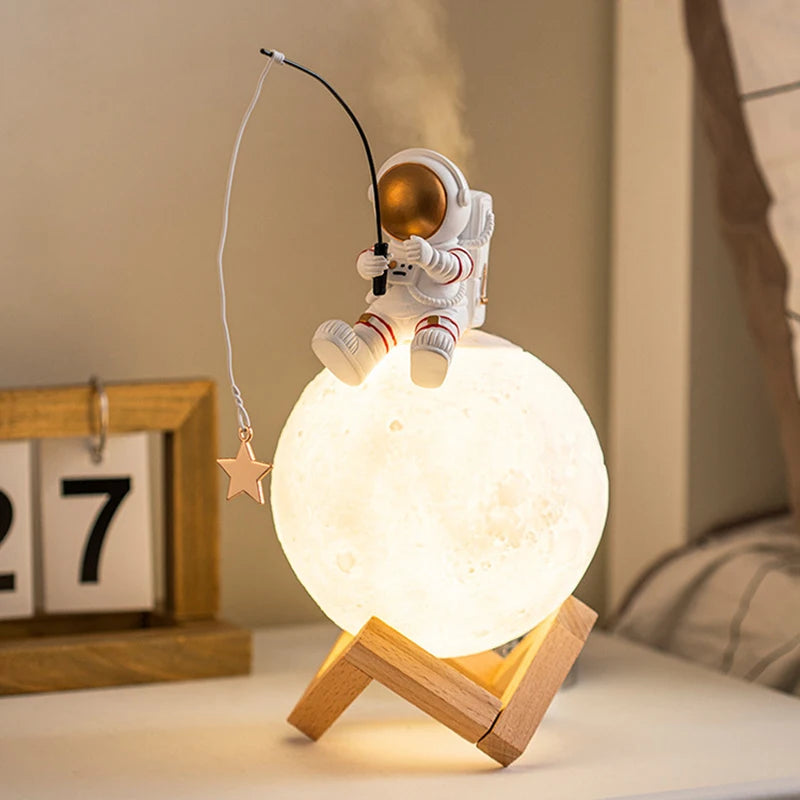 Astronaut Figurines Home Decoration Space Man Miniature Night Light Humidifier Cold Fog Machine Aroma Diffuser Accessories